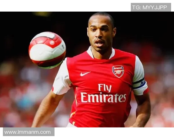 法国四号足球球星是谁 他在足球场上的传奇表现和成就分析