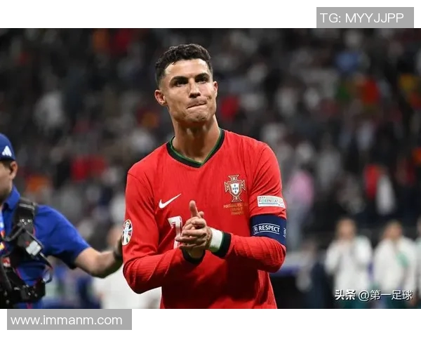 足球球星巅峰时刻精彩集锦 展现球场上无与伦比的技术与激情